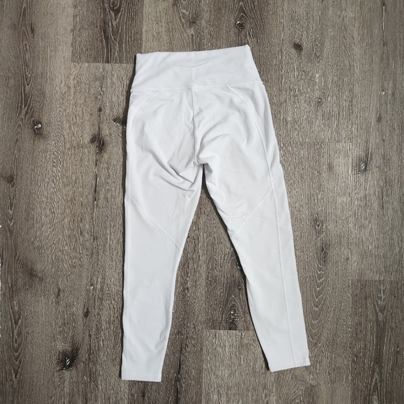 Fabletics Powerhold 7/8 leggings, size small - Picture 3 of 3